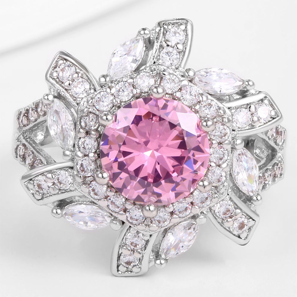 Pozlacená slitina - Prsten s Růžovým Emporia® Křišťálem a Bílým Emporia® Křišťálem přibližná hmotnost: 10 gramů