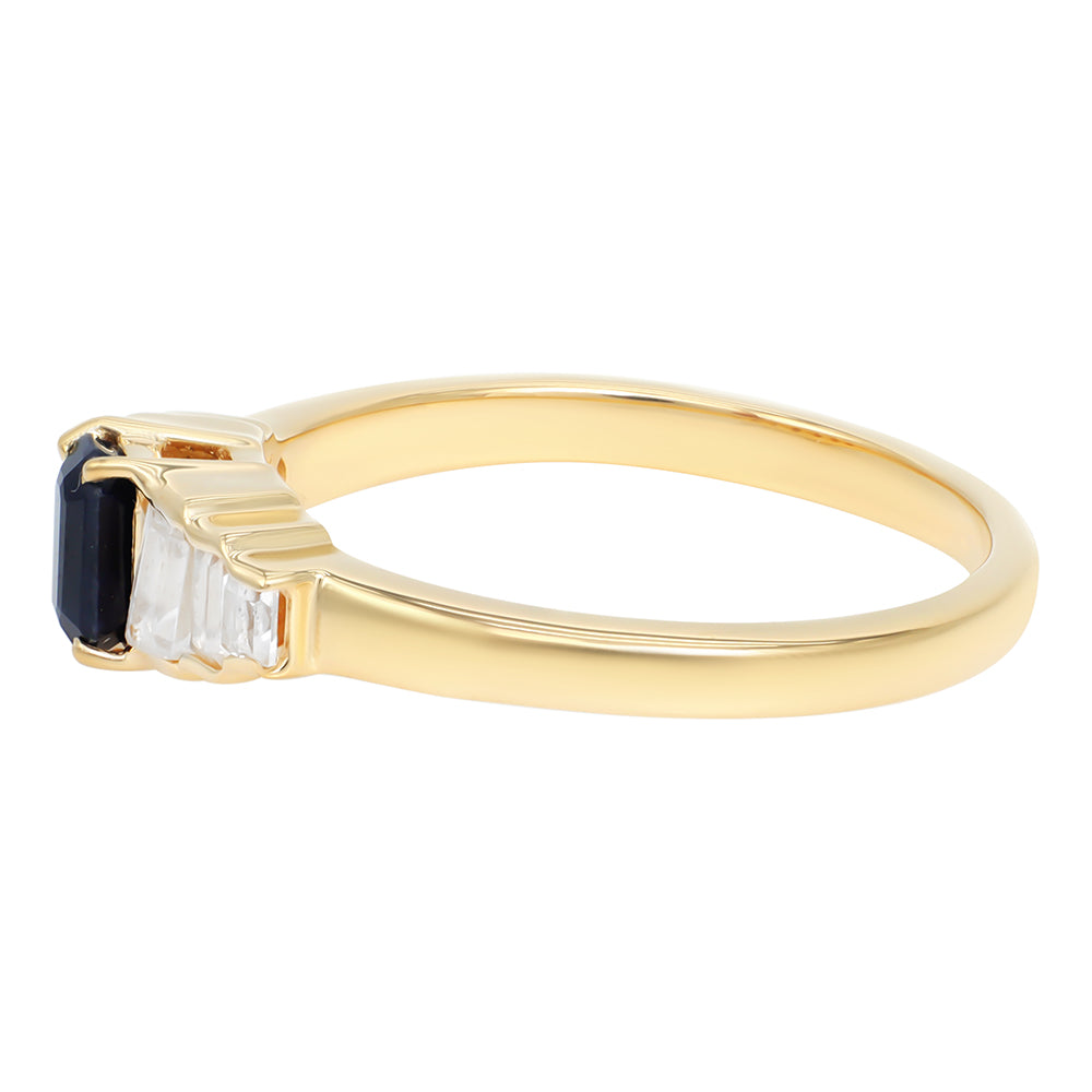 Pozlacené Stříbro 925/1000 - Prsten s Bílým Topazem - Karátové číslo: 0.97. přibližná hmotnost: 2.61 gramů