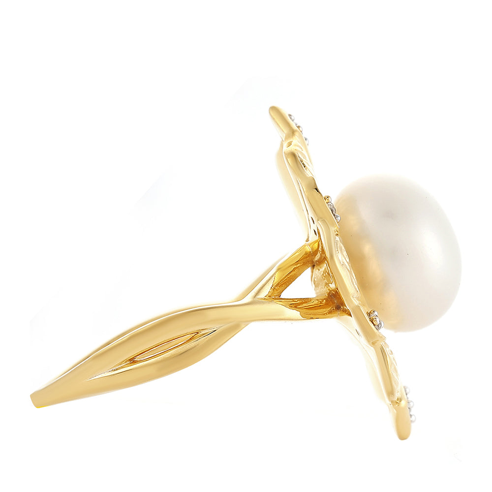 Pozlacené Stříbro 925/1000 - Prsten s Barokní Sladkovodní Kultivovanou Perlou a Bílým Topazem - Karátové číslo: 5.96. přibližná hmotnost: 6.01 gramů