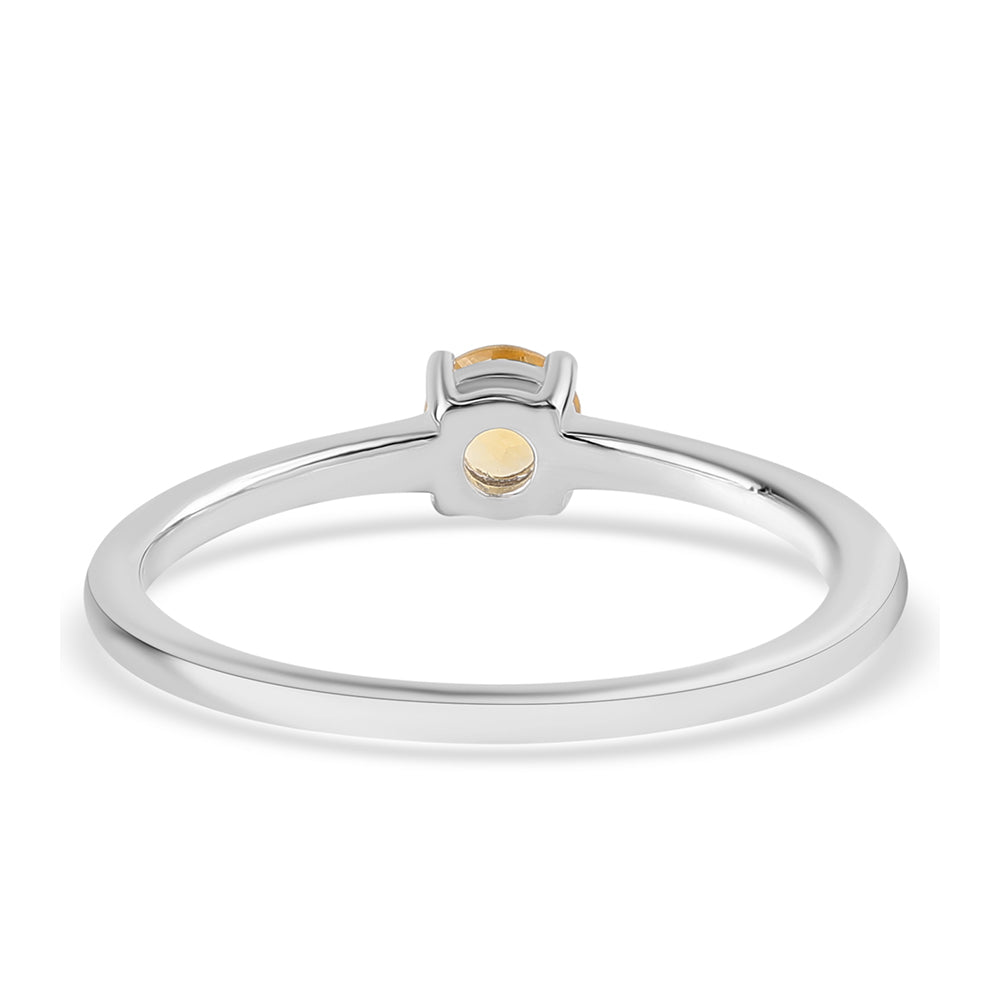 Stříbro 925/1000 - Prsten s Citrínem - Karátové číslo: 0.25. přibližná hmotnost: 1.56 gramů