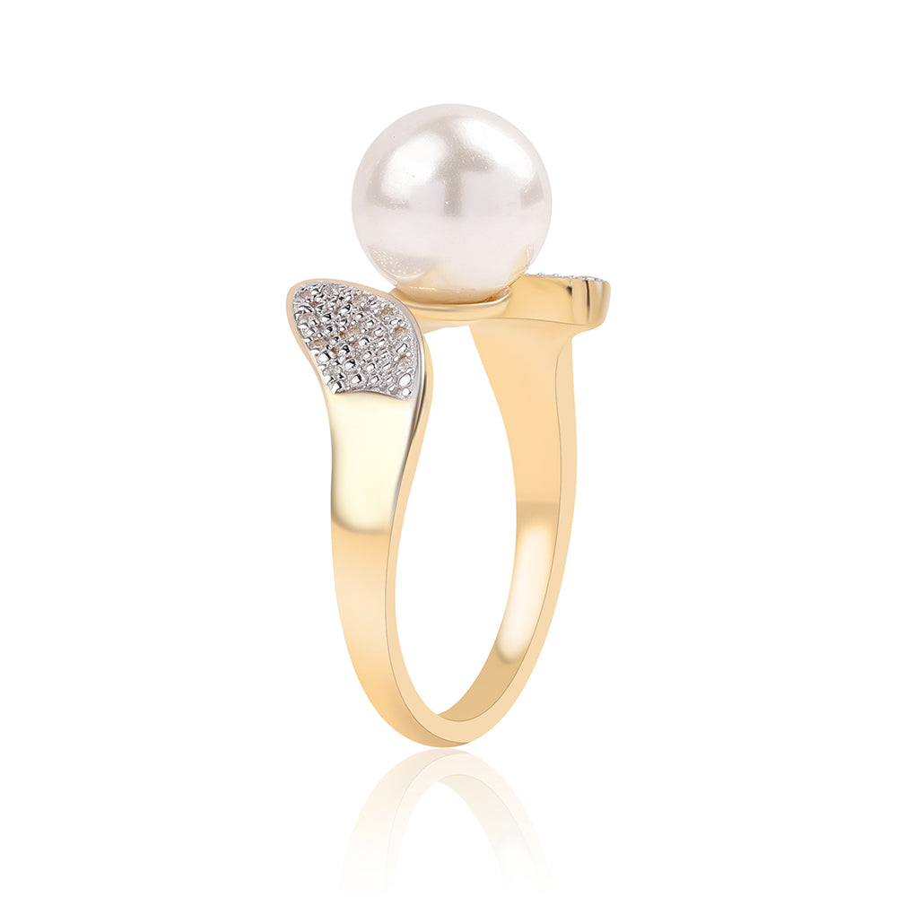 Pozlacené Stříbro 925/1000 - Prsten s Bílou Sladkovodní Perlou a Bílým Topazem - Karátové číslo: 7.38. přibližná hmotnost: 5.68 gramů