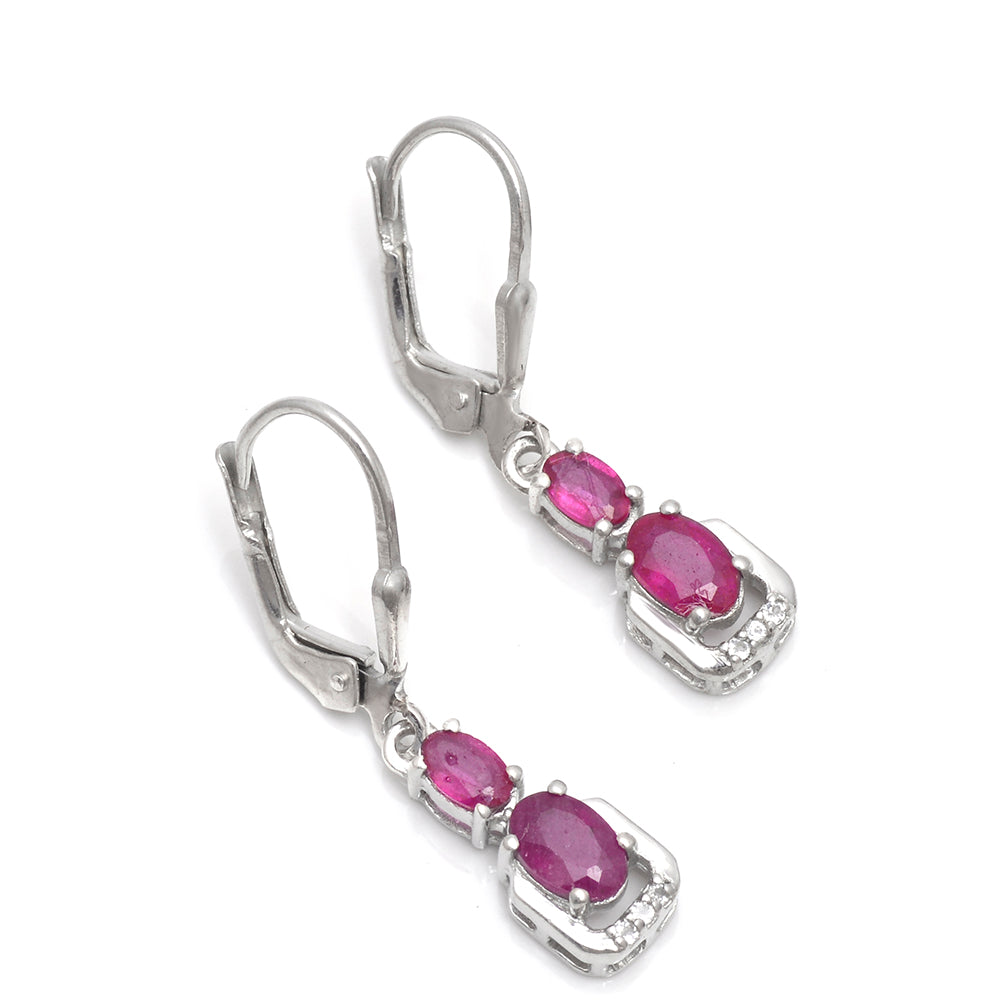 Stříbrné Náušnice s Madagaskarským Rubínem a Bílým Topazem