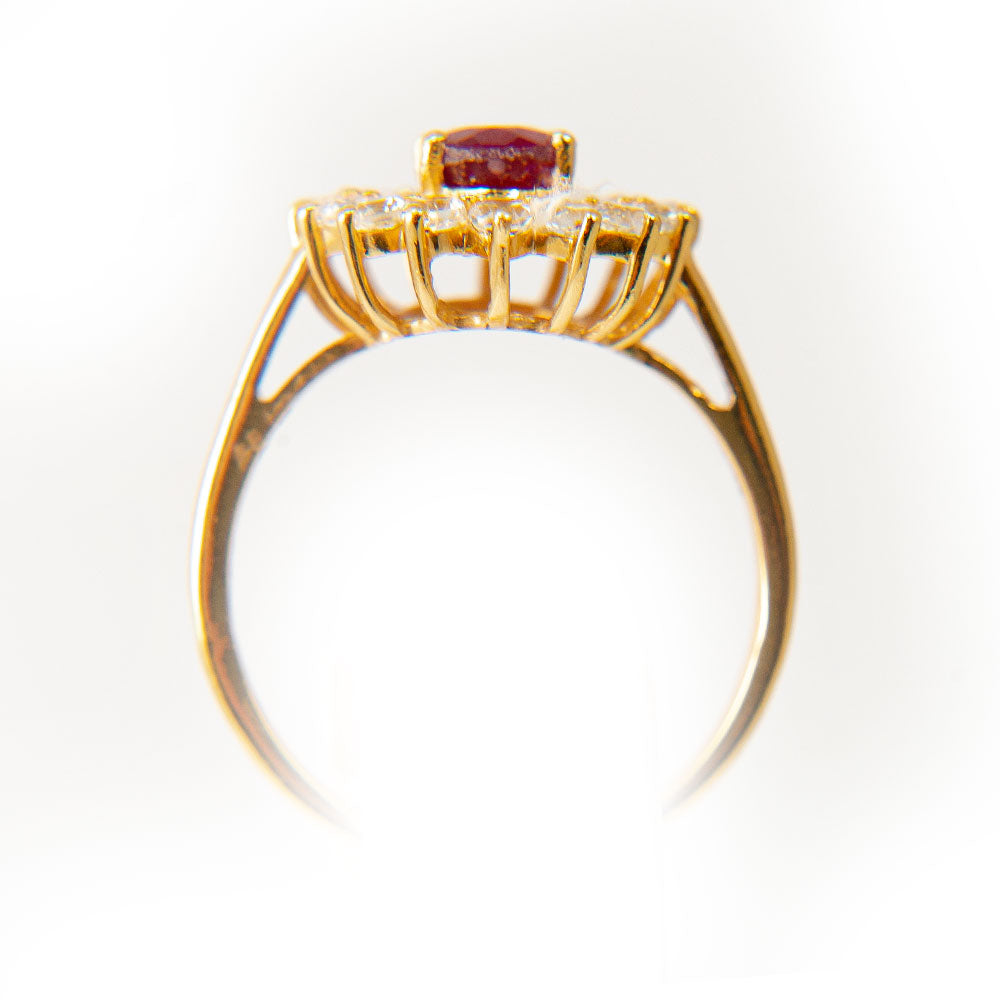 Pozlacený Stříbrný Prsten s Madagaskarským Rubínem a Bílým Topazem