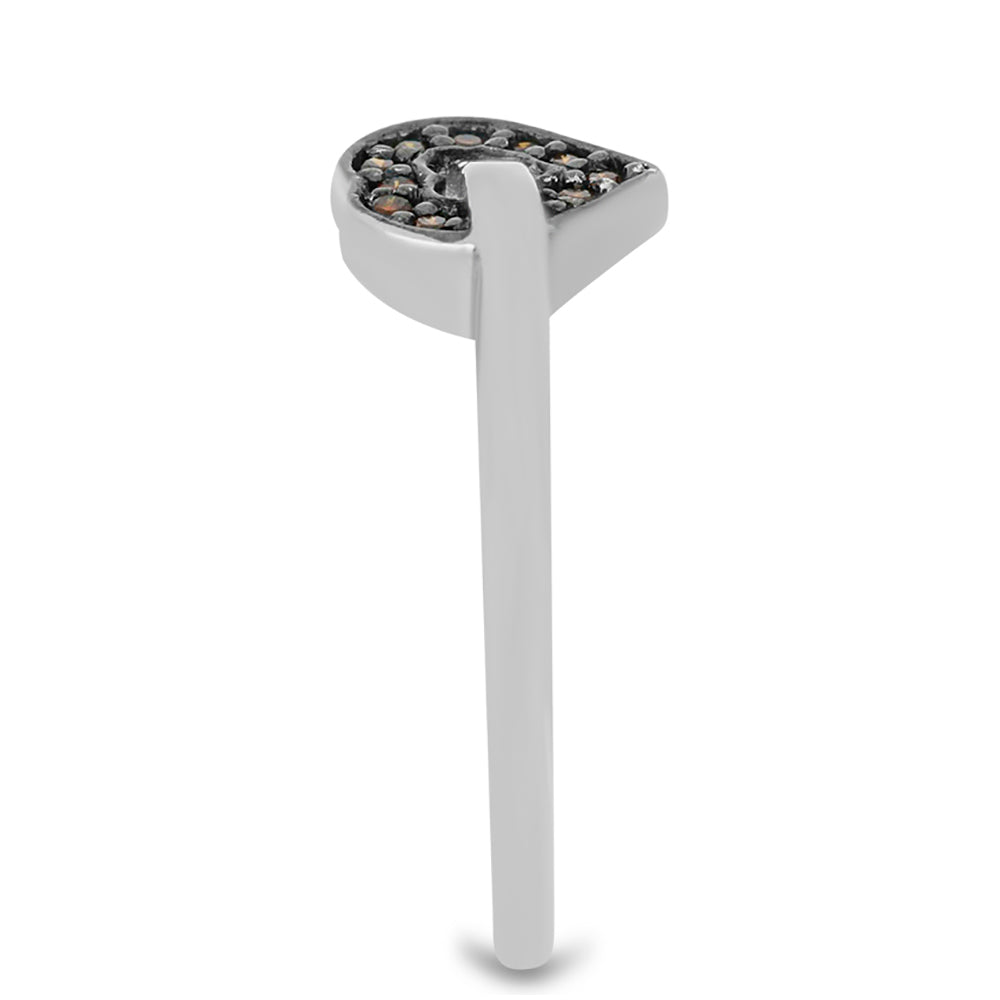 Stříbro 925/1000 - Prsten s Červeným Diamantem - Karátové číslo: 0.07. přibližná hmotnost: 2.1 gramů