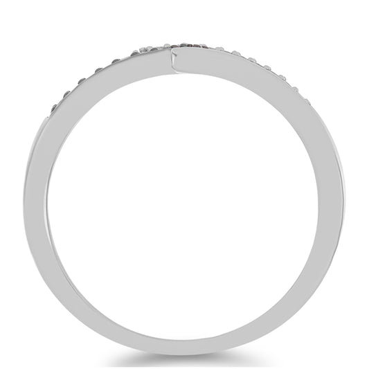 Stříbro 925/1000 - Prsten se Zeleným Diamantem a Bílým Diamantem - Karátové číslo: 0.2. přibližná hmotnost: 2.62 gramů