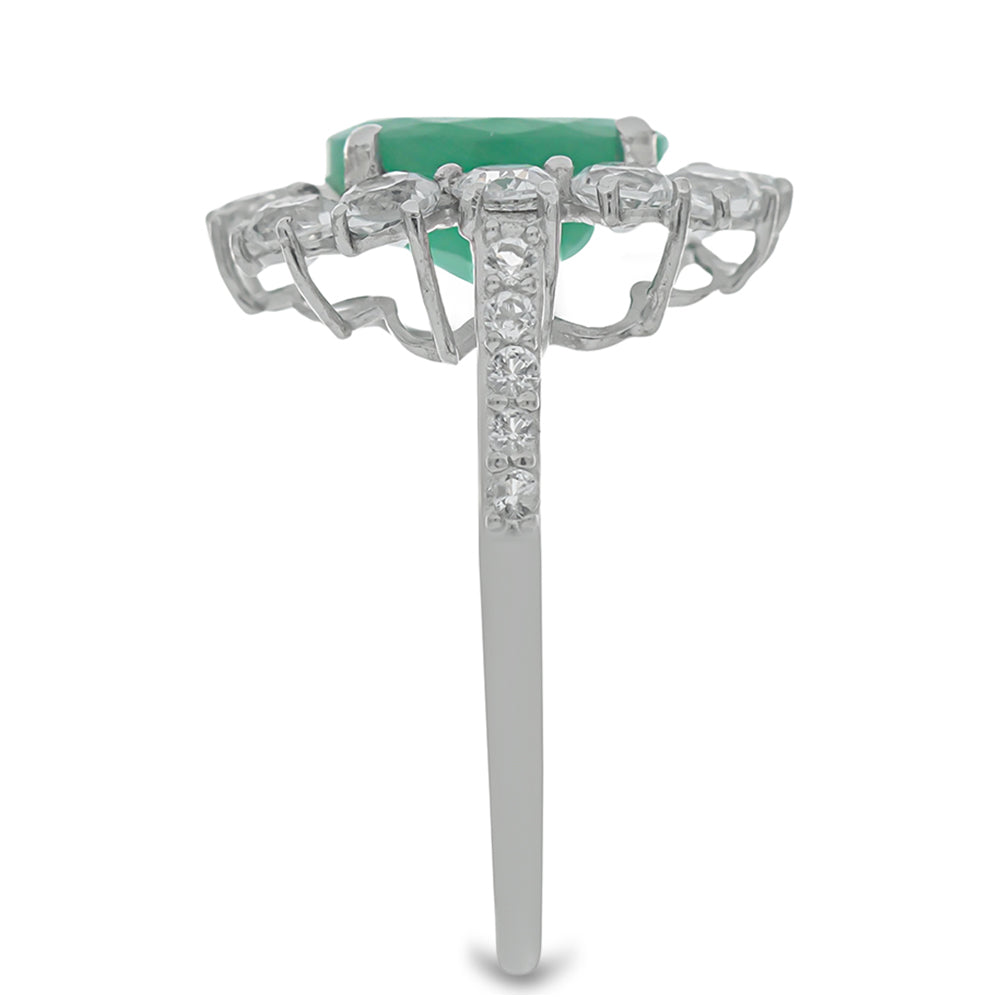 Stříbro 925/1000 - Prsten s Brazilským Smaragdem a Bílým Topazem - Karátové číslo: 4.05. přibližná hmotnost: 2.61 gramů