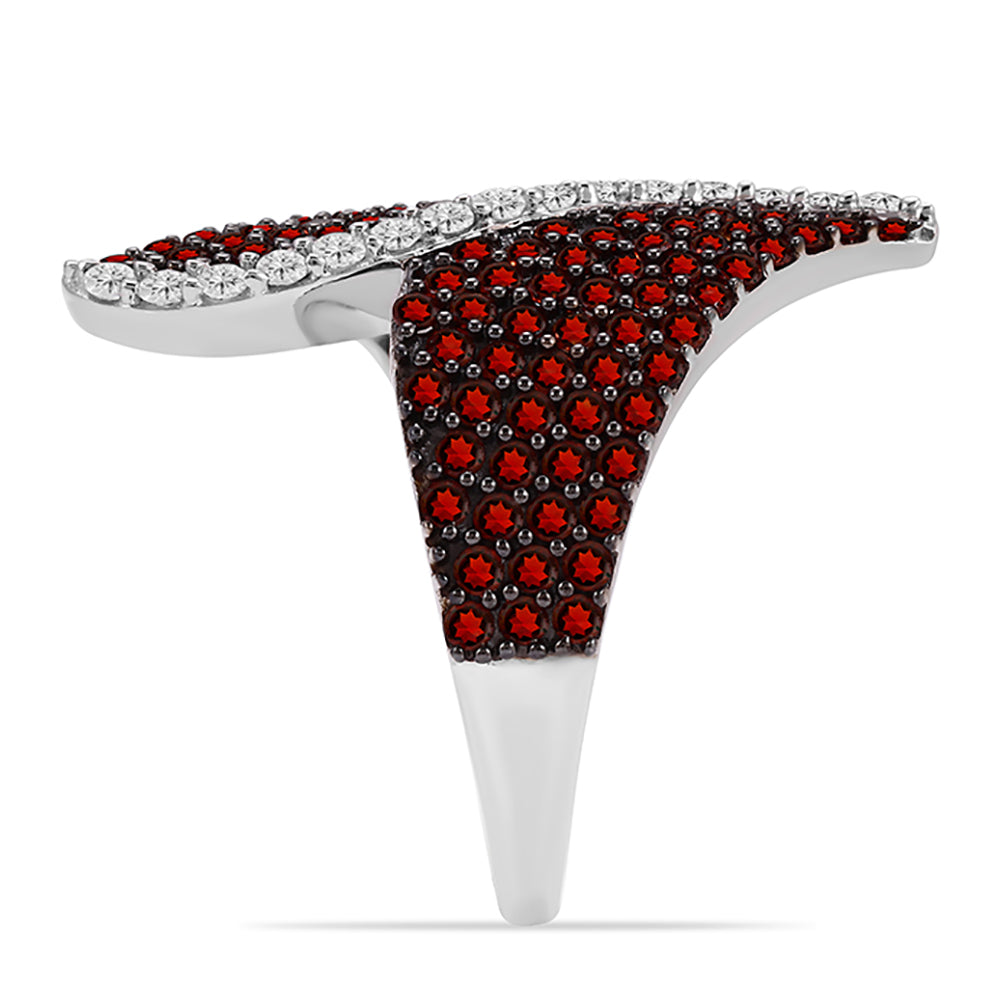 Stříbrný Prsten s Bartonským Granátem a Bílým Topazem