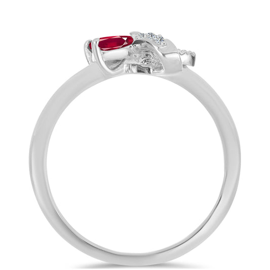 Stříbro 925/1000 - Prsten s Madagaskarským Rubínem a Bílým Topazem - Karátové číslo: 0.62. přibližná hmotnost: 2.46 gramů