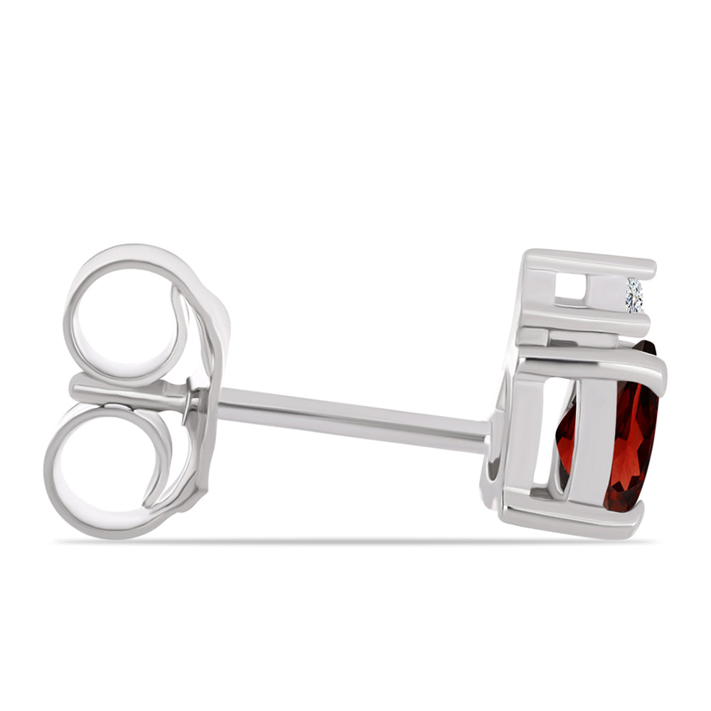 Stříbro 925/1000 - Náušnice s Bartonským Granátem a Bílým Topazem - Karátové číslo: 0.86. přibližná hmotnost: 1.14 gramů