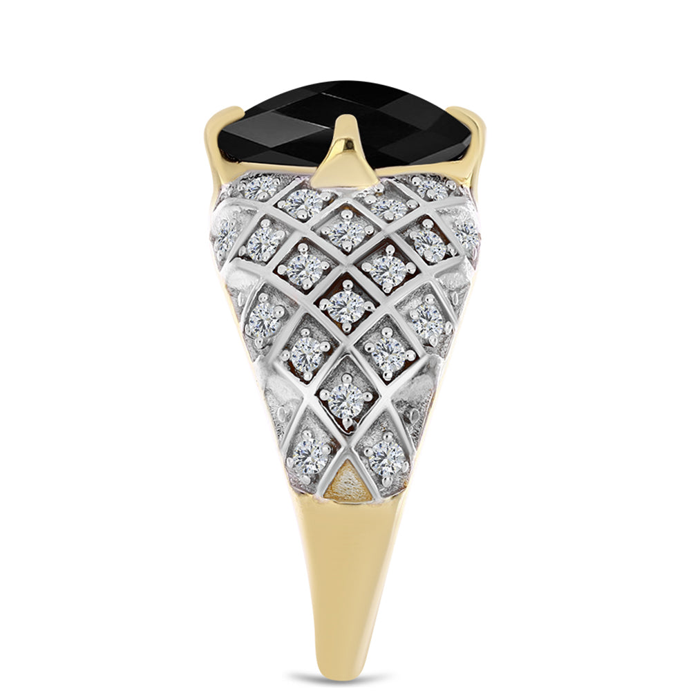 Pozlacený Stříbrný Prsten s Černým Onyxem a Bílým Topazem