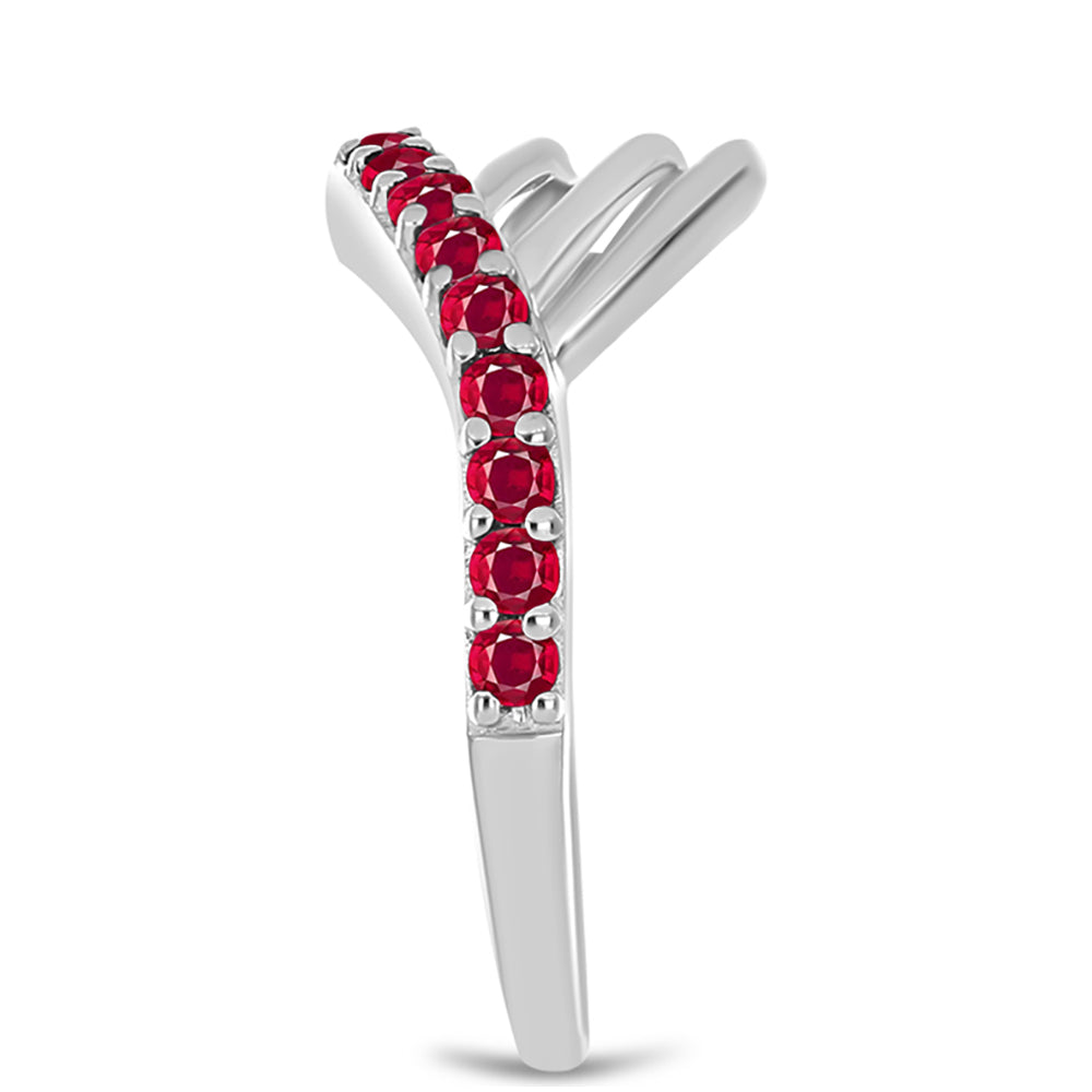 Stříbro 925/1000 - Prsten s Madagaskarským Rubínem - Karátové číslo: 0.45. přibližná hmotnost: 2.86 gramů