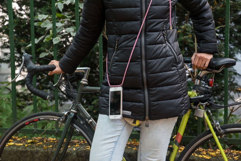 HMH průhledné pouzdro na telefon s několika náhrdelníky pro telefony Samsung