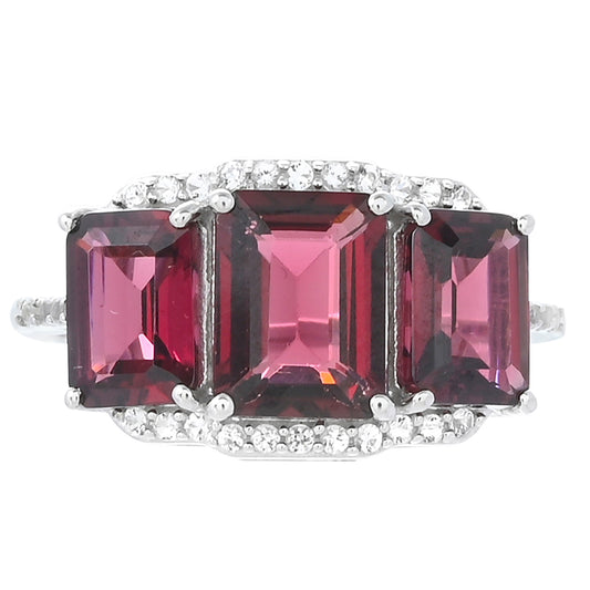 Stříbro 925/1000 - Prsten s Rhodolitovým Granátem - Karátové číslo: 4.2. přibližná hmotnost: 2.63 gramů