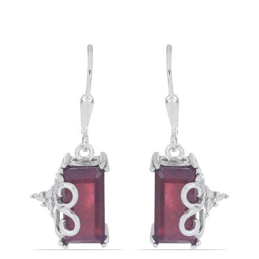 Stříbrné Náušnice s Madagaskarským Rubínem