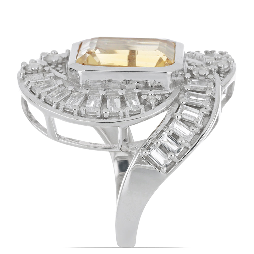 Stříbro 925/1000 - Prsten s Uralským Citrínem a Bílým Topazem - Karátové číslo: 7.48. přibližná hmotnost: 9.64 gramů