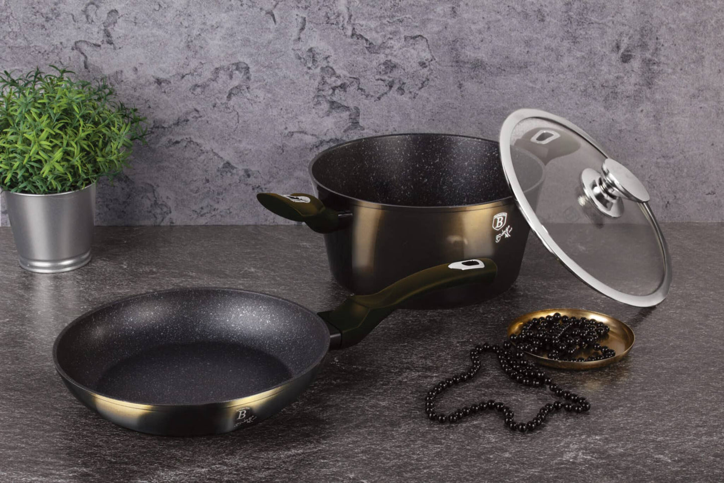 Pětidílná sada nádobí Berlinger Haus Metallic Line Shiny Black Edition