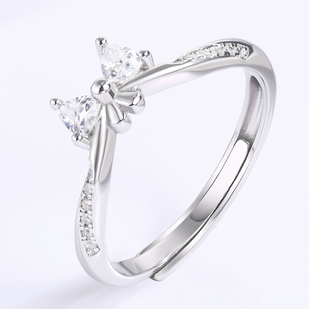 Pozlacená slitina - Prsten s Bílým Emporia® Křišťálem přibližná hmotnost: 10 gramů 1 