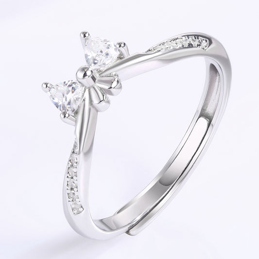 Pozlacená slitina - Prsten s Bílým Emporia® Křišťálem přibližná hmotnost: 10 gramů