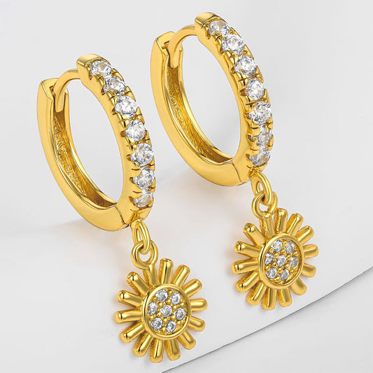 Pozlacená slitina Náušnice  přibližná hmotnost: 10 gramů