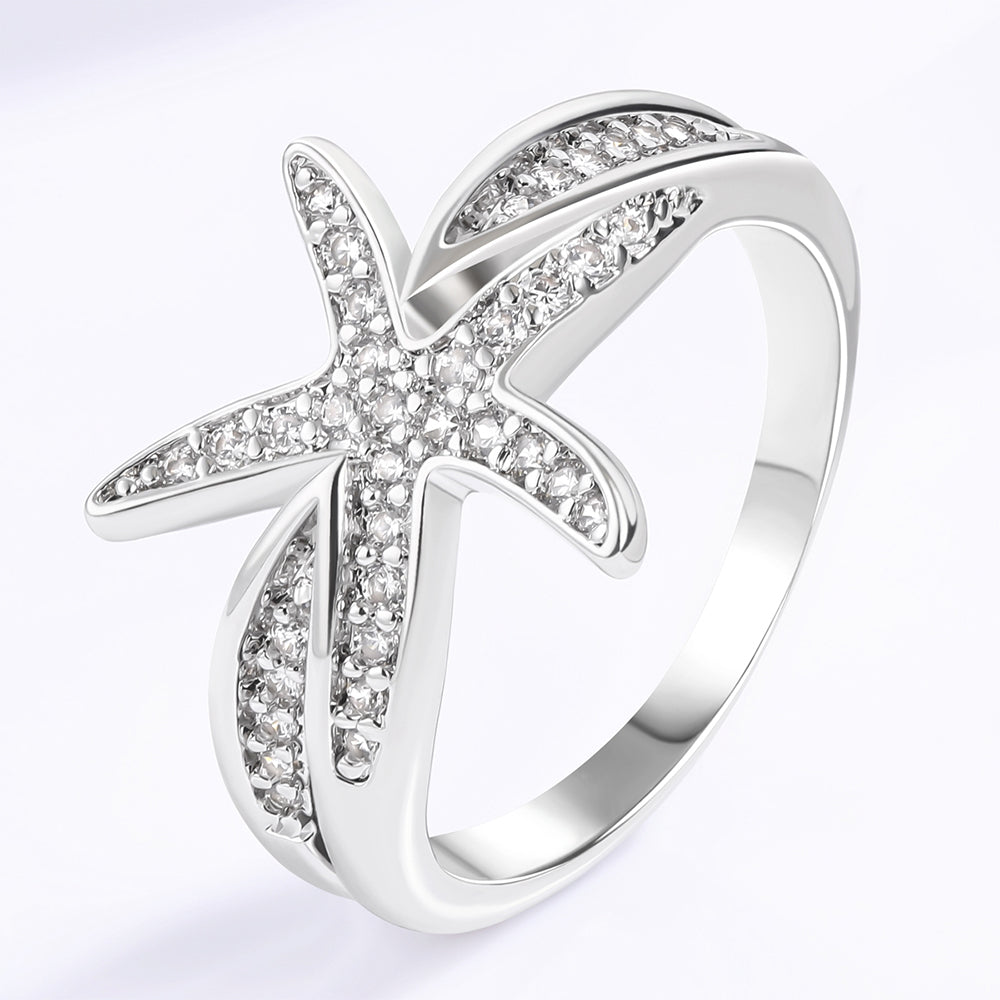 Pozlacená slitina - Prsten s Bílým Emporia® Křišťálem přibližná hmotnost: 10 gramů 1 