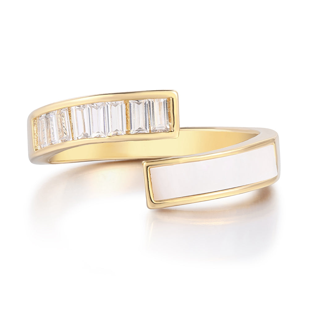 Pozlacená slitina - Prsten s Bílým Emporia® Křišťálem a se Smaltem přibližná hmotnost: 10 gramů 1 