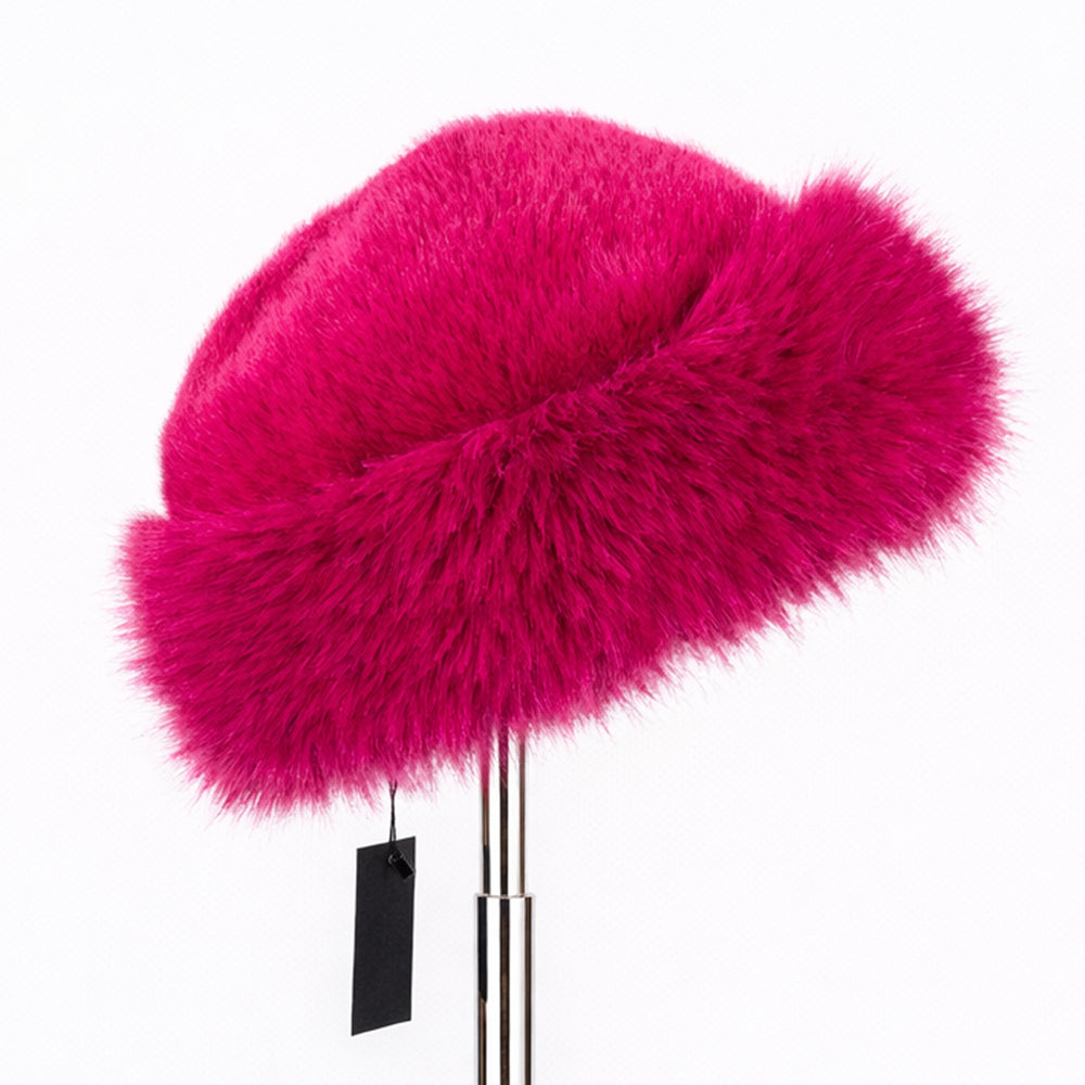 Růžová zimní čepice z umělé kožešiny – univerzální velikost 3 