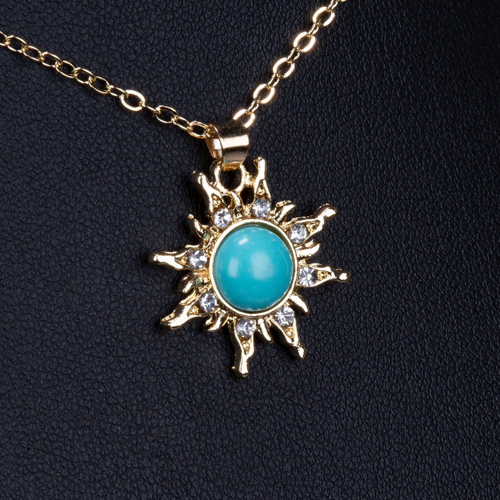 Pozlacená slitina - Náhrdelník s Tyrkysem - Karátové číslo: 1.82. přibližná hmotnost: 4 gramů