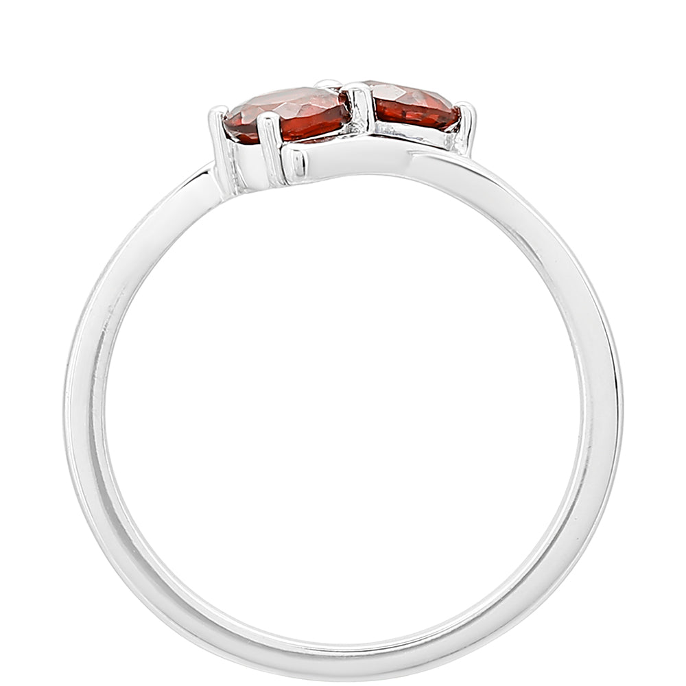 Stříbro 925/1000 - Prsten s Granátem - Karátové číslo: 0.88. přibližná hmotnost: 1.9 gramů 4 