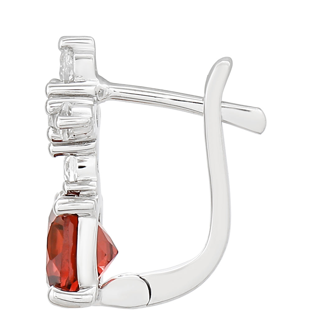 Stříbro 925/1000 - Náušnice s Granátem a Bílým Topazem - Karátové číslo: 2.51. přibližná hmotnost: 2.34 gramů