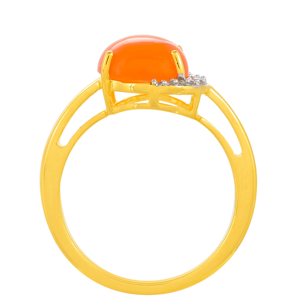 Pozlacené Stříbro 925/1000 - Prsten s Karneolem a Bílým Topazem - Karátové číslo: 2.63. přibližná hmotnost: 3.11 gramů