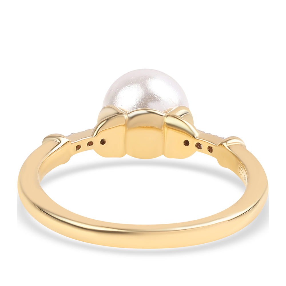 Pozlacené Stříbro 925/1000 - Prsten s Bílou Sladkovodní Perlou a Bílým Topazem - Karátové číslo: 4.34. přibližná hmotnost: 3.37 gramů