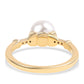 Pozlacené Stříbro 925/1000 - Prsten s Bílou Sladkovodní Perlou a Bílým Topazem - Karátové číslo: 4.34. přibližná hmotnost: 3.37 gramů