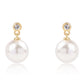 Pozlacené Sterlingové Stříbro 925 / 1000 - Náušnice s Bílou Sladkovodní Perlou a Bílým Topazem
