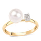Pozlacené Stříbro 925/1000 - Prsten s Bílou Sladkovodní Perlou a Bílým Topazem - Karátové číslo: 4.37. přibližná hmotnost: 2.98 gramů