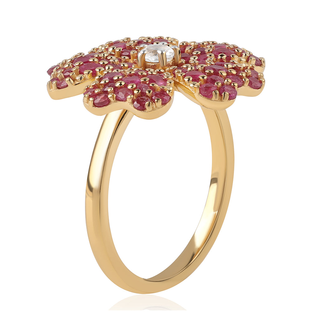 Pozlacené Stříbro 925/1000 - Prsten s Mozambickým Rubínem a Bílým Topazem - Karátové číslo: 1.65. přibližná hmotnost: 4.56 gramů 2 