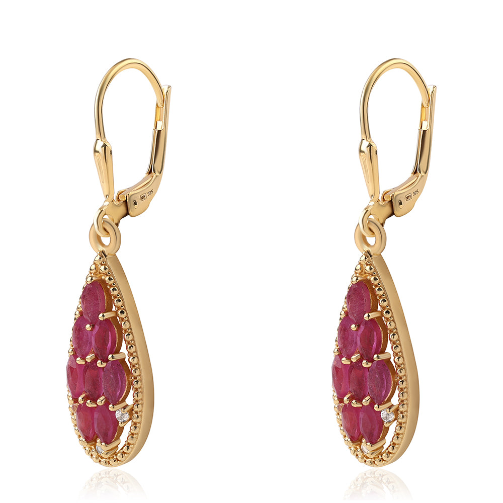 Pozlacené Stříbro 925/1000 - Náušnice s Mozambickým Rubínem a Bílým Topazem - Karátové číslo: 1.64. přibližná hmotnost: 3.89 gramů