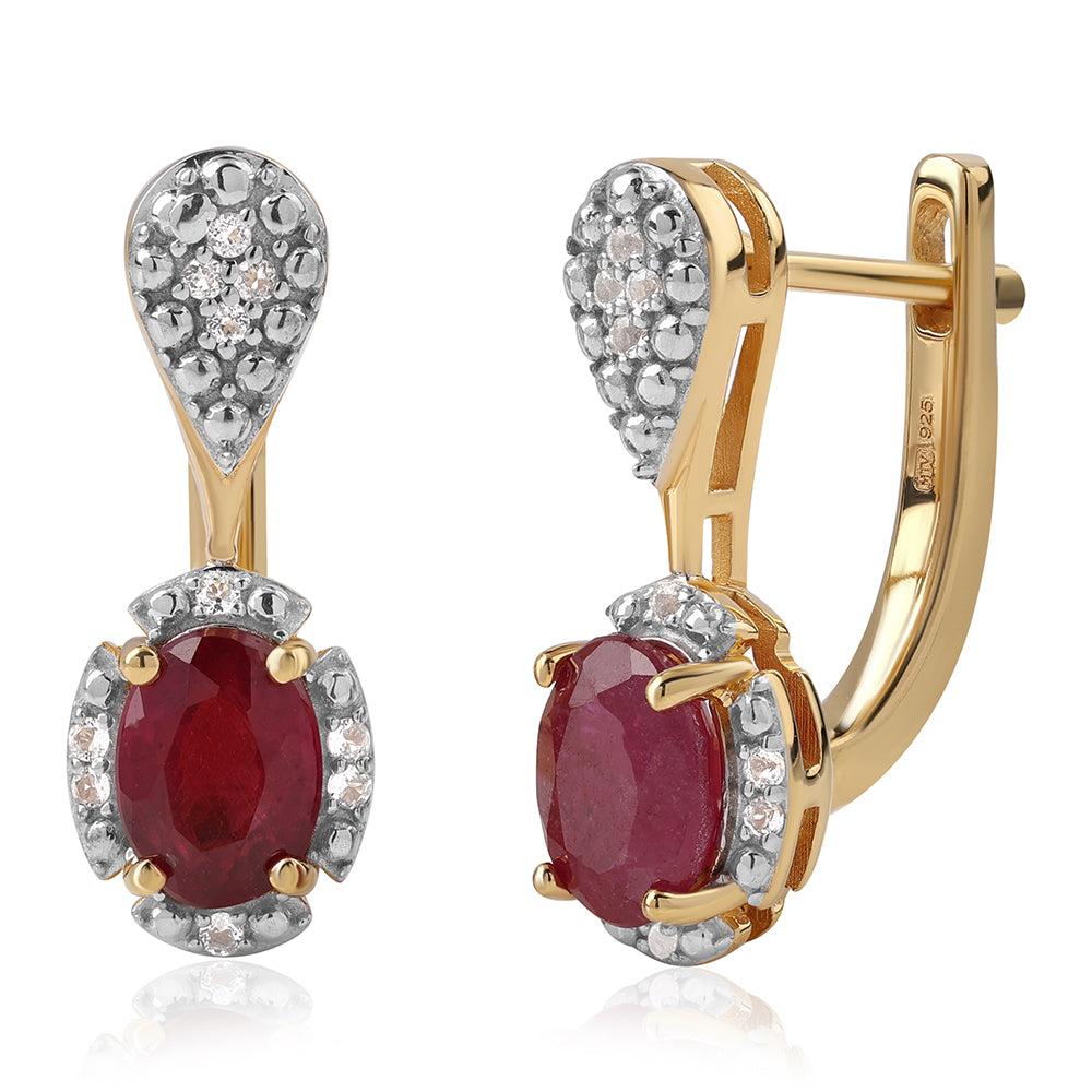 Pozlacené Stříbro 925/1000 - Náušnice s Mozambickým Rubínem a Bílým Topazem - Karátové číslo: 2.4. přibližná hmotnost: 4.49 gramů