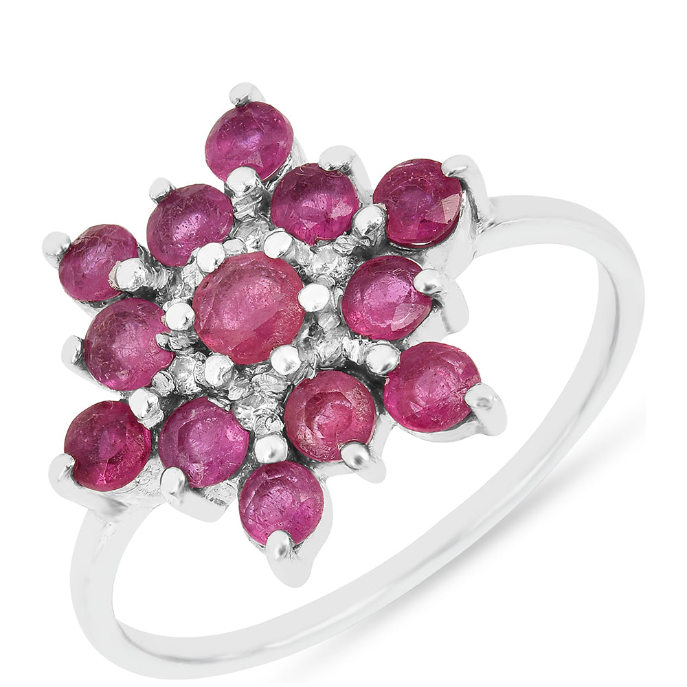 Stříbro 925/1000 - Prsten s Thajským Rubínem - Karátové číslo: 1.42. přibližná hmotnost: 2.24 gramů