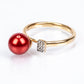 Pozlacené Stříbro 925/1000 - Prsten s Červená sladkovodní Perlou a Bílým Topazem - Karátové číslo: 3.96. přibližná hmotnost: 3 gramů