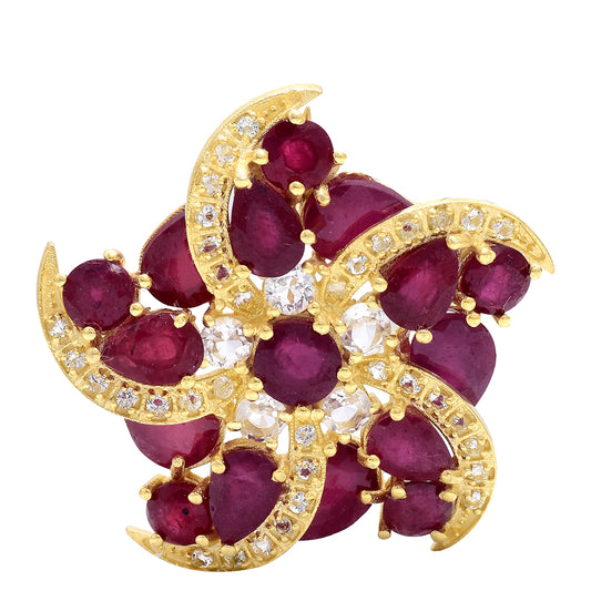 Pozlacené Stříbro 925/1000 - Brož s Madagaskarským Rubínem a Bílým Topazem - Karátové číslo: 7.47. přibližná hmotnost: 6.88 gramů