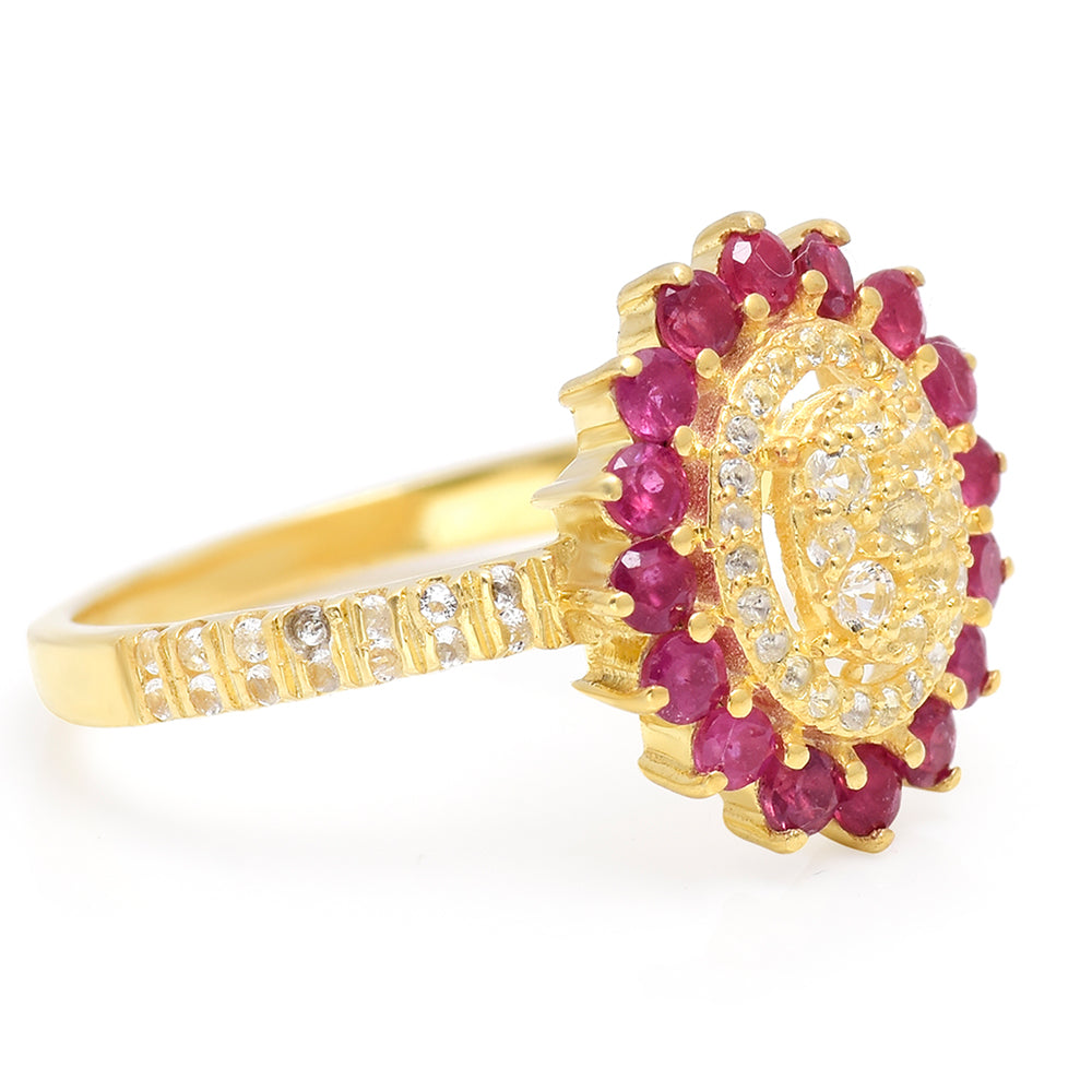 Pozlacené Stříbro 925/1000 - Prsten s Madagaskarským Rubínem a Bílým Topazem - Karátové číslo: 0.76. přibližná hmotnost: 3.25 gramů