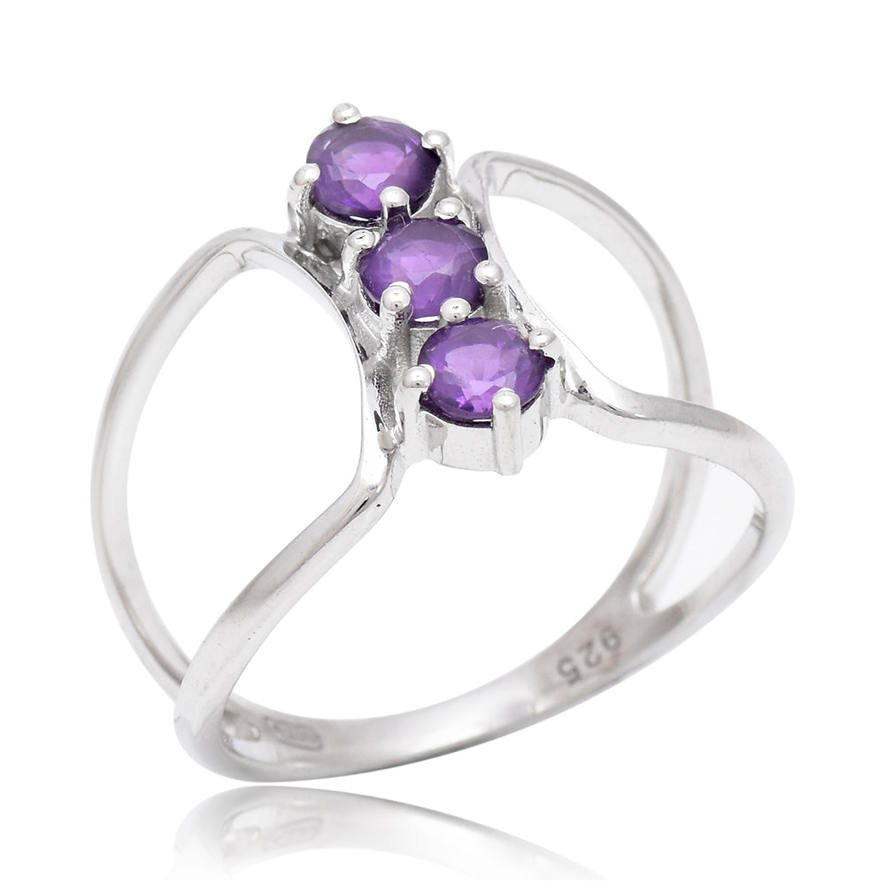 Pozlacené Stříbro 925/1000 - Prsten s Marockým Ametystem - Karátové číslo: 0.86. přibližná hmotnost: 2.72 gramů