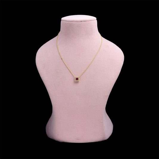 Pozlacené Stříbro 925/1000 - Náhrdelník s Madagaskarským Rubínem a Bílým Topazem - Karátové číslo: 0.72. přibližná hmotnost: 3.88 gramů