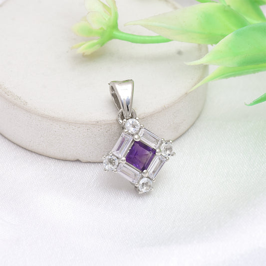 Stříbro 925/1000 - Přívěsek s Marockým Ametystem a Bílým Topazem - Karátové číslo: 0.95. přibližná hmotnost: 2.4 gramů