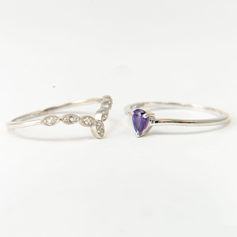 Stříbro 925/1000 - Sada s Marockým Ametystem a Bílým Topazem - Karátové číslo: 0.28. přibližná hmotnost: 2.31 gramů ( Prsten )