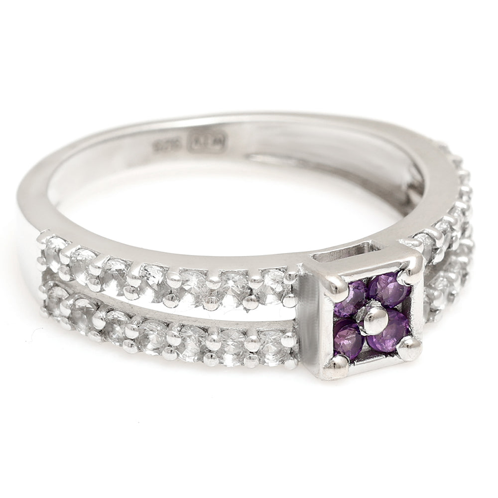 Stříbro 925/1000 - Prsten s Brazilským Ametystem a Bílým Topazem - Karátové číslo: 0.93. přibližná hmotnost: 2.79 gramů