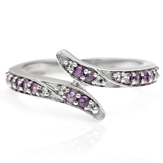 Stříbro 925/1000 - Prsten s Brazilským Ametystem a Bílým Topazem - Karátové číslo: 0.17. přibližná hmotnost: 2.29 gramů