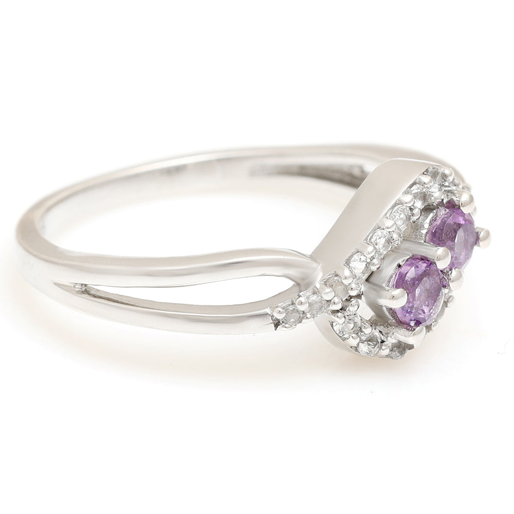 Stříbro 925/1000 - Prsten s Brazilským Ametystem a Bílým Topazem - Karátové číslo: 0.62. přibližná hmotnost: 2.5 gramů