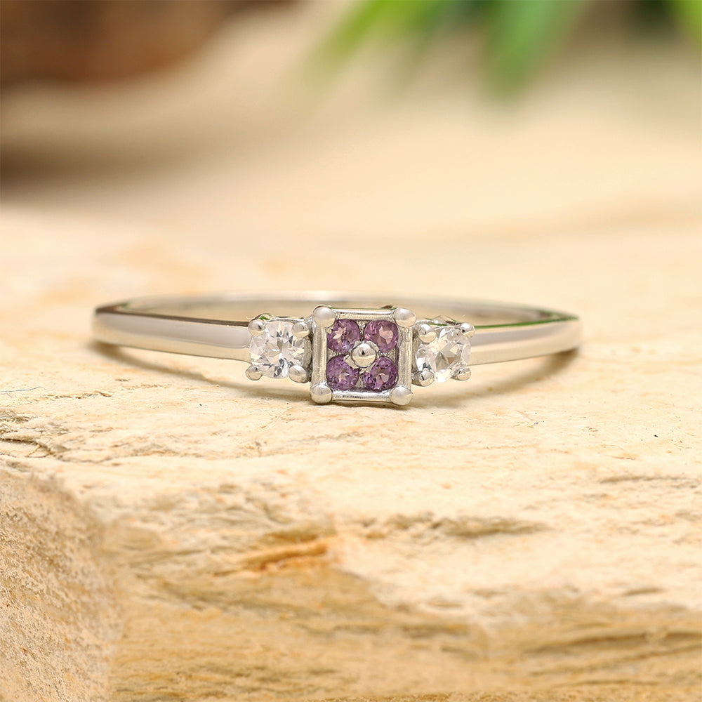 Stříbro 925/1000 - Prsten s Brazilským Ametystem a Bílým Topazem - Karátové číslo: 0.17. přibližná hmotnost: 1.63 gramů 2 