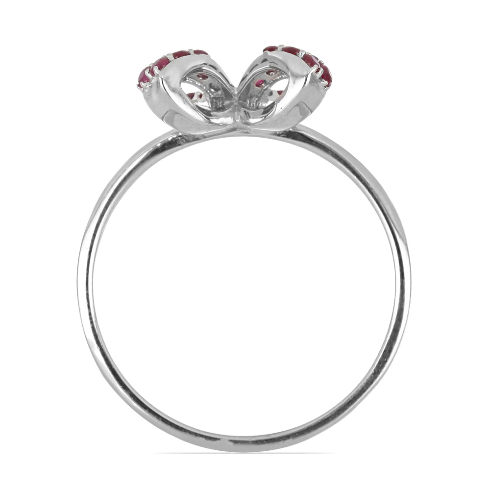 Stříbrný Prsten s Madagaskarským Rubínem